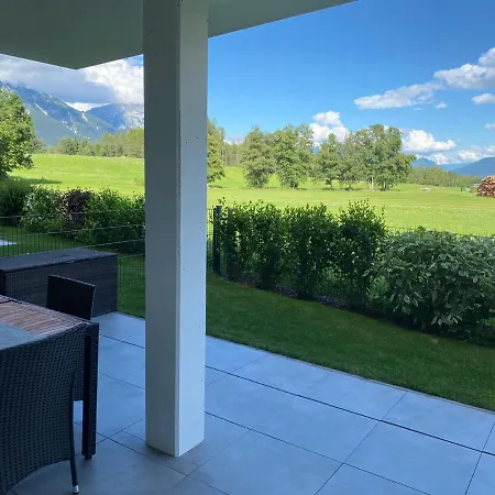 Alpenperle Guest house *