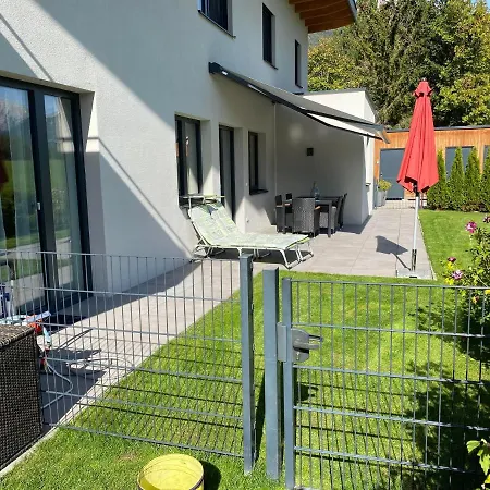 Alpenperle Guest house *